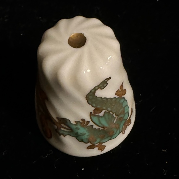 Vintage Porcelain Thimble of Fire-Breathing Dragon - Picture 4 of 7